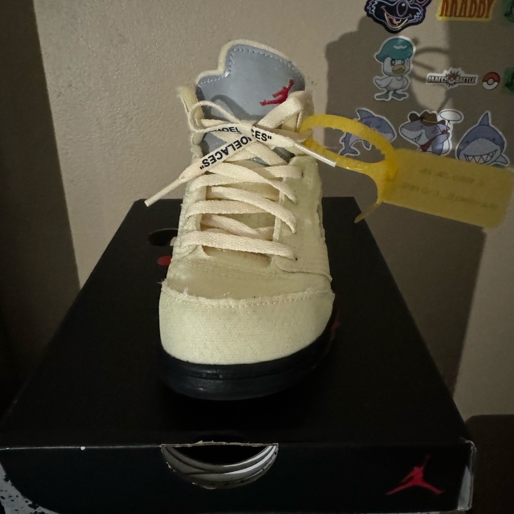 Retro jordan 5 preschool size 10c cream and red